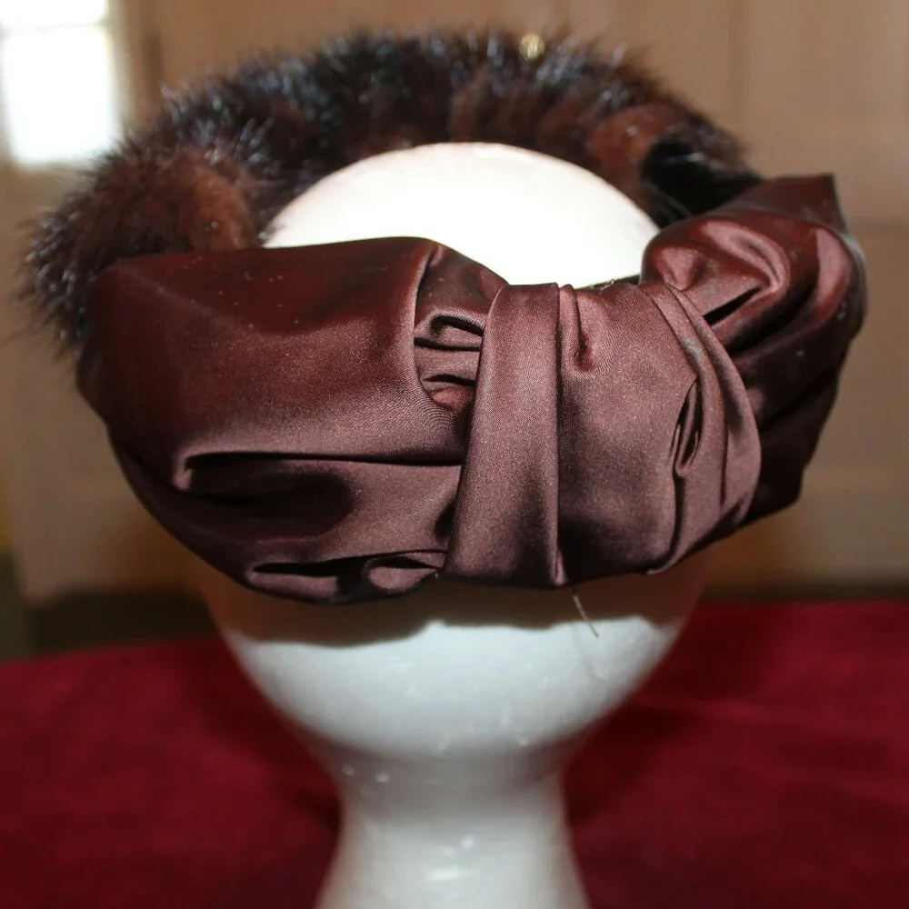 Vintage Black Velvet and Brown Mink Fur Hat with Satin Bow, open top